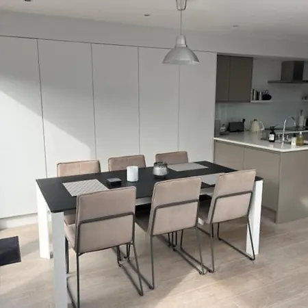 Beautiful 3 Bed House In Rathgar Short Walk To Centre *